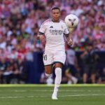 Mbappé escondeu logótipo da Nike no dérbi após assinar pela On